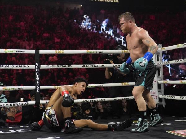 Canelo Alvarez Mendominasi Jaime Munguia, Menang Angka Mutlak
