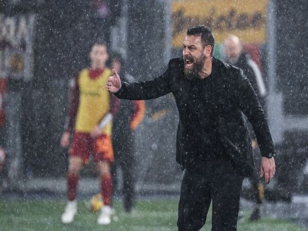 Legenda Italia Ini Terkesan Dengan Kinerja Daniele De Rossi di Roma