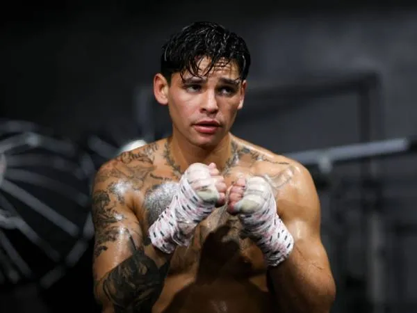 Ryan Garcia mengisyaratkan temuan negatif dalam sampel A miliknya disebabkan oleh Akar Ashwagandha, suplemen yang dibuat oleh Gaia Herbs.(Foto: ESPN)