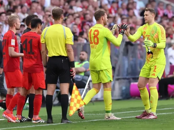 Akhirnya Debut di Bundesliga, Manuel Neuer Beri Selamat ke Daniel Peretz