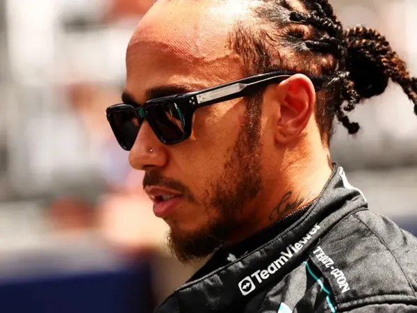 Lewis Hamilton Bahas Kedatangan Dua Mantan Mercedes ke Ferrari