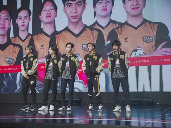 Dewa United Esports Fokus Menangi Playoff Saat Lawan EVOS Icon