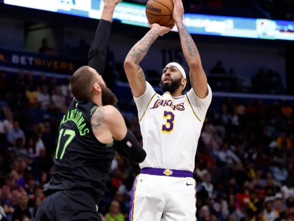 James Borrego Masuk Kandidat karena Faktor Anthony Davis?