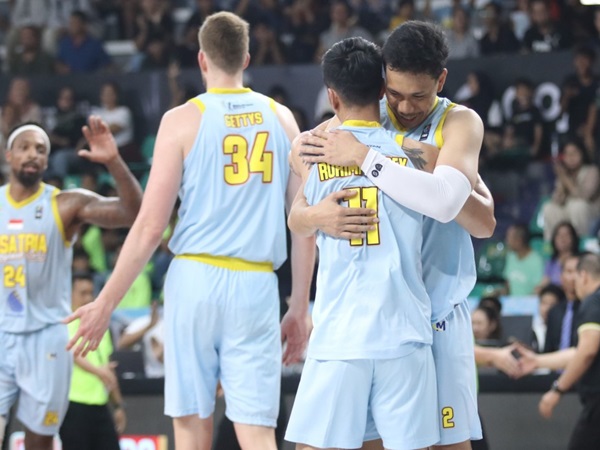 Kesatria Bengawan Solo Kejar Rekor Milik CLS Knights dan Stapac di IBL