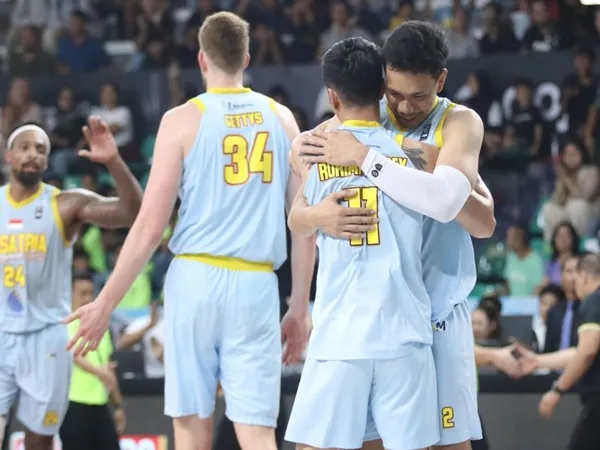 Kesatria Bengawan Solo Kejar Rekor Milik CLS Knights dan Stapac di IBL