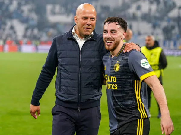 Arne Slot Resmi Latih Liverpool, Rumor Transfer Mulai Bermunculan