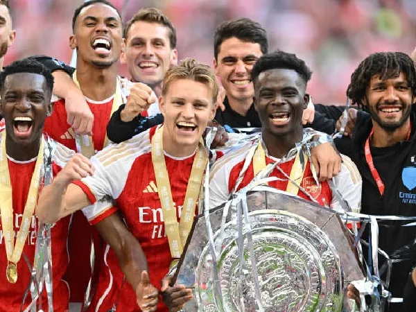 Arsenal memenangkan Community Shield edisi terakhir