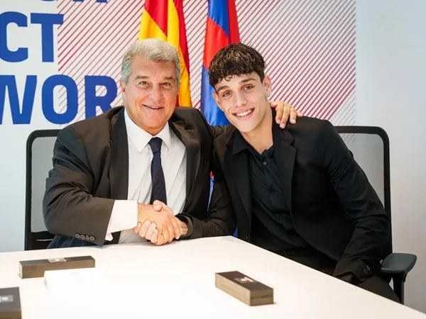 Barcelona Mengumumkan Hector Fort Telah Perpanjang Kontraknya