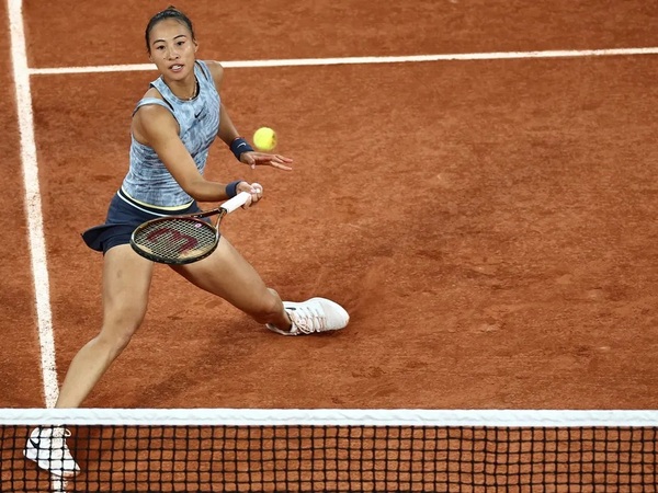 Hasil French Open: Zheng Qinwen Akhiri Karier Alize Cornet Di Paris