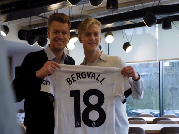 Jelang Pindah ke Tottenham, Bergvall Ungkap Rencana Masa Depannya