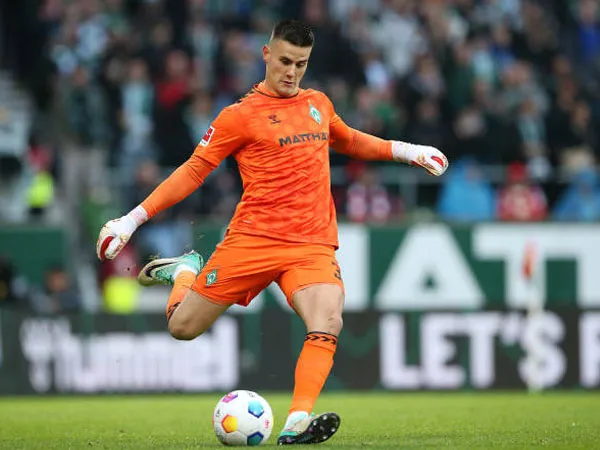 Jika Ederson Pergi, Manchester City Incar Michael Zetterer