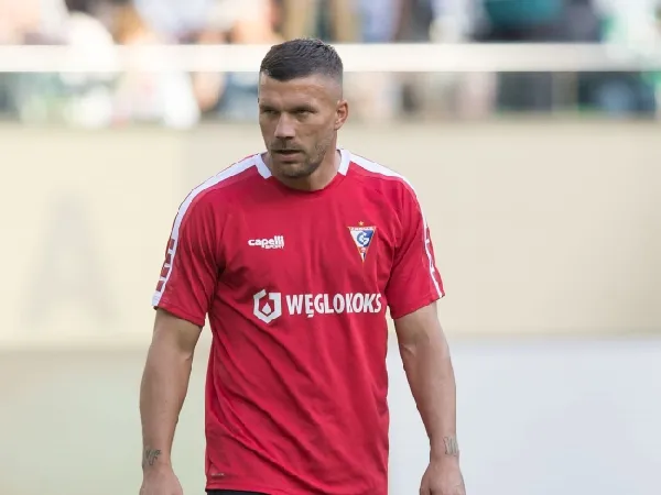 Lukas Podolski Klaim Arsenal Butuh Sosok 'Target Man'