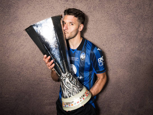 Berat Djimsiti Bawa Semangat Kemenangan Atalanta ke Timnas Albania