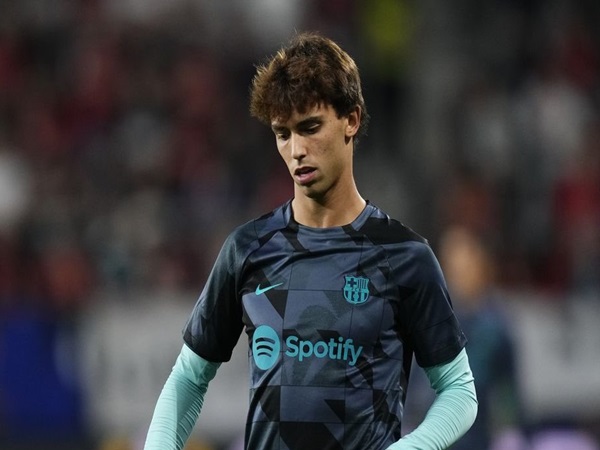 Hansi Flick Beri Lampu Hijau Joao Felix Bertahan di Barcelona