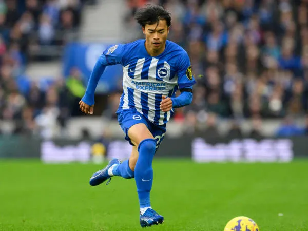 Kaoru Mitoma Sambut Antusias Tur Pra-Musim Brighton ke Jepang