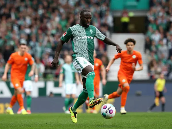 Naby Keita Dinobatkan Sebagai Pemain Paling Mengecewakan di Bundesliga