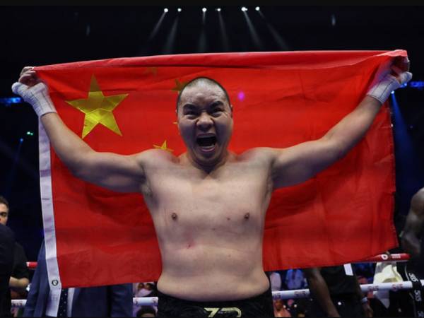 Zhilei Zhang Refleksikan Kemenangannya Atas Deontay Wilder