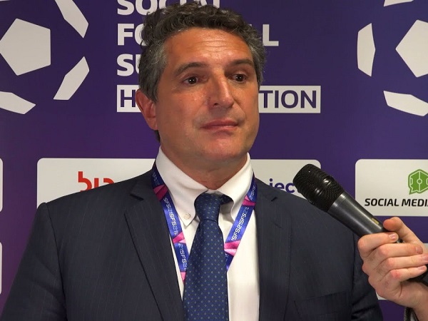 Bawa-bawa Como, Luigi De Siervo Keluhkan Birokrasi Stadion di Italia