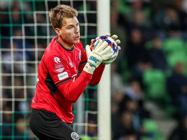 Masa Depan Jakub Ojrzynski di Liverpool Masih Tidak Pasti