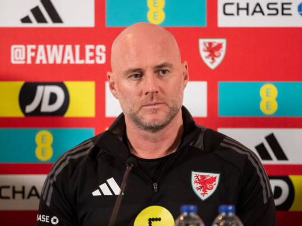 Timnas Wales Kalah Telak dari Slovakia, Robert Page Dicemooh Fans