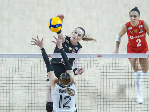 Turki Bungkam Thailand, Eda Erdem Nantikan Pekan Terberat di VNL 2024