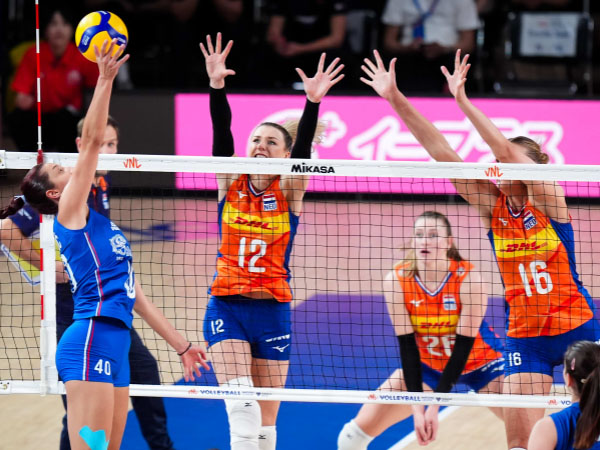 VNL 2024: Dipimpin Nova Marring, Belanda Kalahkan Serbia 3-1