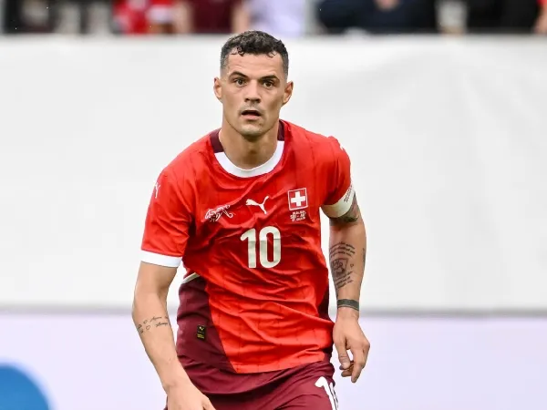 Kapten Swiss, Granit Xhaka