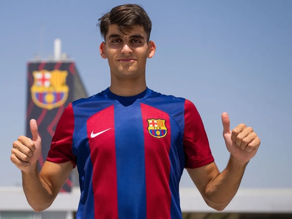 Barcelona Temukan Pengganti untuk Marcos Alonso