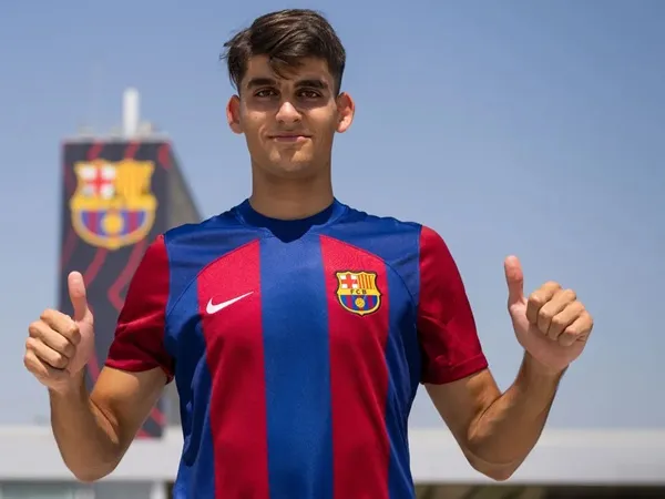 Barcelona Temukan Pengganti untuk Marcos Alonso