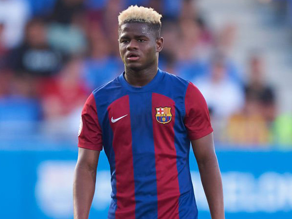 Temui Porto, Barcelona Bahas Transfer Mikayil Faye