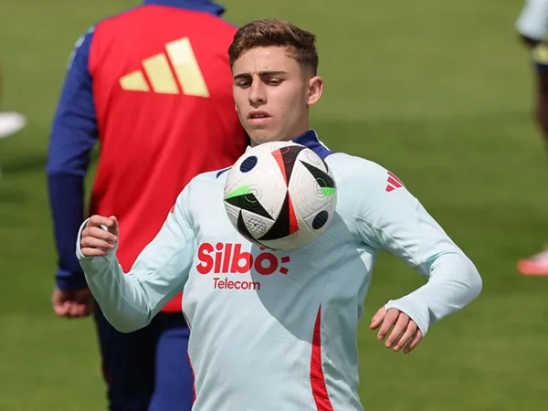 Fermin Lopez Mengungkapkan Kekagumannya dengan Rodri