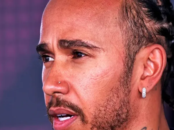 Lewis Hamilton Yakin Mercedes Berada di Tempat yang Lebih Baik
