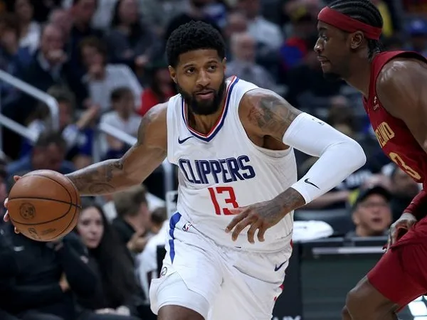 Paul George jelaskan mengapa Clippers kurang kompetitif di NBA 2023-2024.