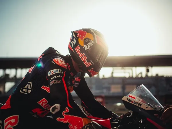 KTM terus bantu Brad Binder agar makin kompetitif.