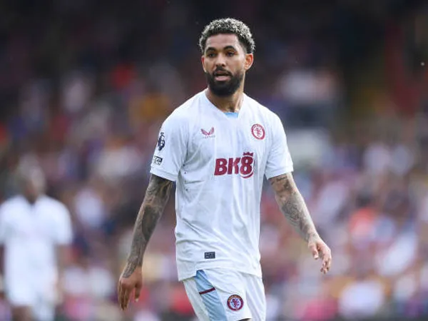 Saling Tukar Pemain, Juventus dan Villa Sepakati Transfer Douglas Luiz