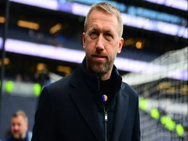 Kencang diberitakan bakal menjadi manajer anyar Leicester City, Graham Potter akhirnya justru batal memegang Jamie Vardy dkk / via Getty Images