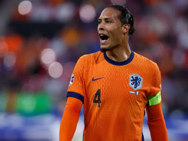 Meski Raih Empat Poin di Grup D, Van Dijk Pahami Kritik Terhadap Belanda