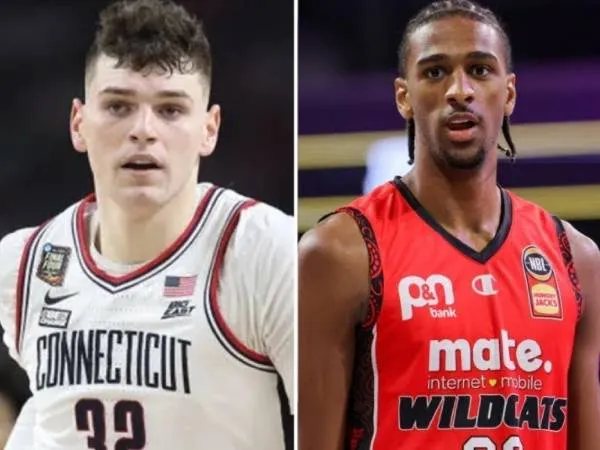 Alexandre Sarr (kanan) dan Donovan Clingan. (Foto: Sporting Week)