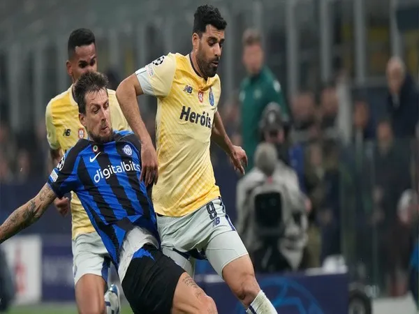 Mehdi Taremi mengaku menolak tawaran uang dari klub Arab Saudi demi bergabung ke Inter Milan musim panas ini / via Getty Images