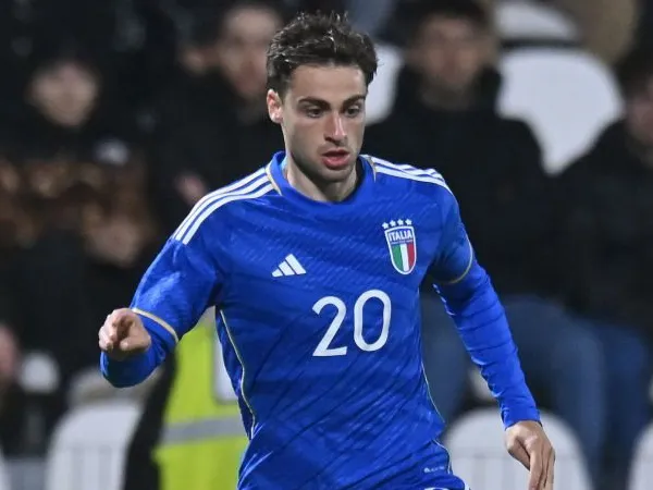 Venezia Tawarkan Tanner Tessmann Ditukar Gaetano Oristanio