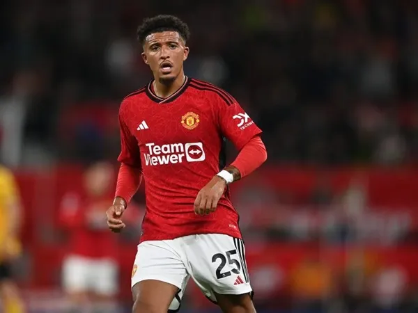 Barcelona Sedang Mempertimbangkan Peminjaman Jadon Sancho