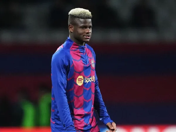 Arsenal tertarik dengan bek muda Barcelona, Mikayil Faye