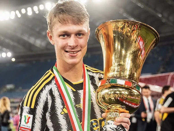 Como Hubungi Juventus untuk Gaet Hans Nicolussi Caviglia