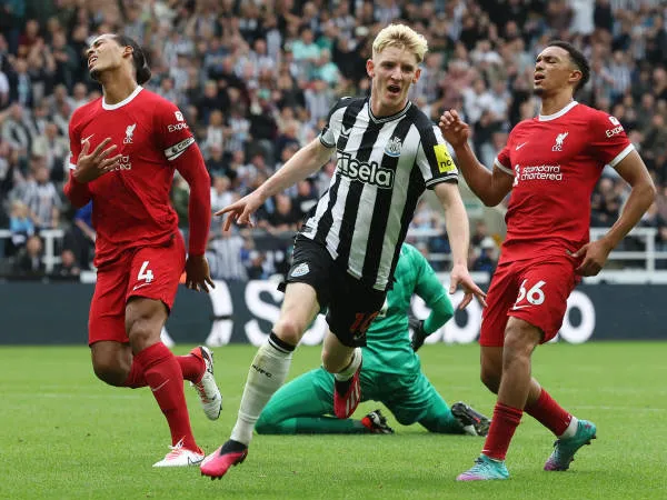 Anthony Gordon ke Liverpool: Mungkinkah Transfer Ini Terjadi?