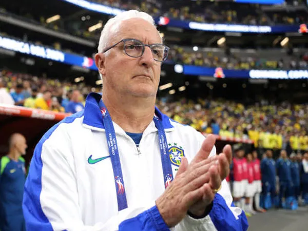 Jadi Bintang Kemenangan Brasil, Dorival Jr Puji Penampilan Vinicius Jr