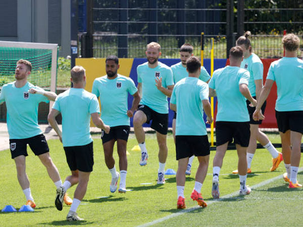 Jelang Berlaga di 16 Besar, Empat Pemain Timnas Austria Absen Dalam Latihan