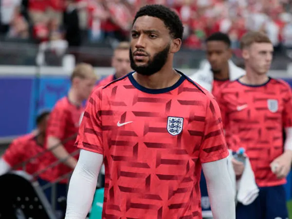 Wayne Rooney Nilai Joe Gomez Bisa Jadi Solusi Inggris di Bek Kiri