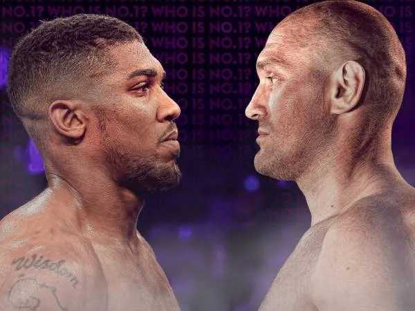 Anthony Joshua (kiri) dan Tyson Fury. (Foto: Talksports)