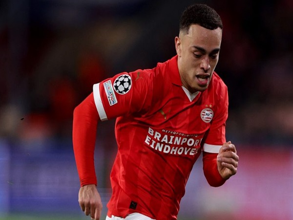 Barcelona Mencapai Kesepakatan untuk Transfer Sergiño Dest ke PSV