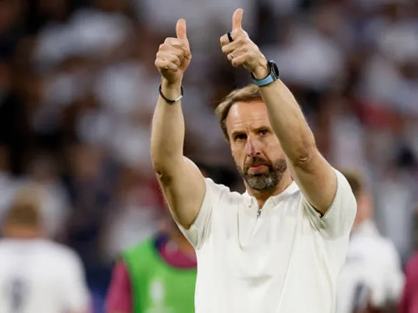 Gareth Southgate Tanggapi Reaksi Negatif Usai Kemenangan Dramatis Inggris